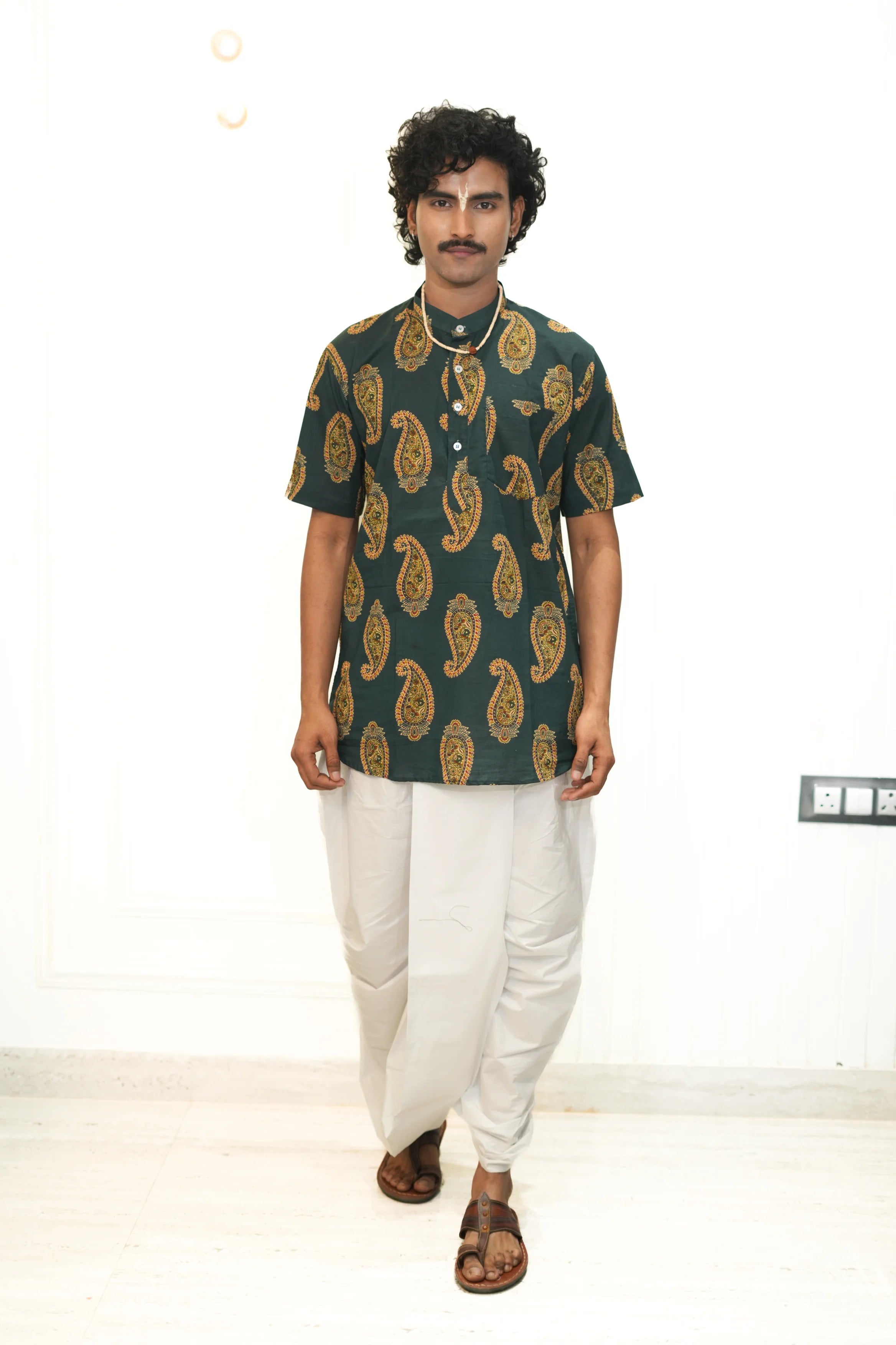 Kutumb Haritva- Men's Kurta And Dhoti Set